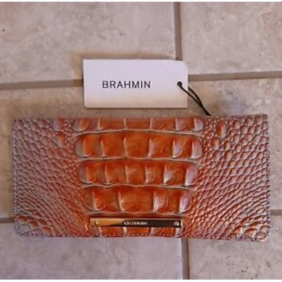 Brahmin Ady Wallet. Crocodile leather!!!!😍 - Picture 2 of 10